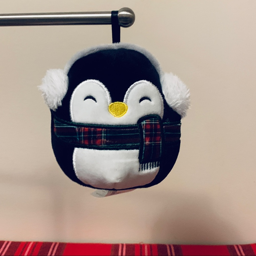 Squishmallow ⛄️❄️ Ornament Luna Penguin 🐧, Earmuffs Christmas 🎄, 3.5” New